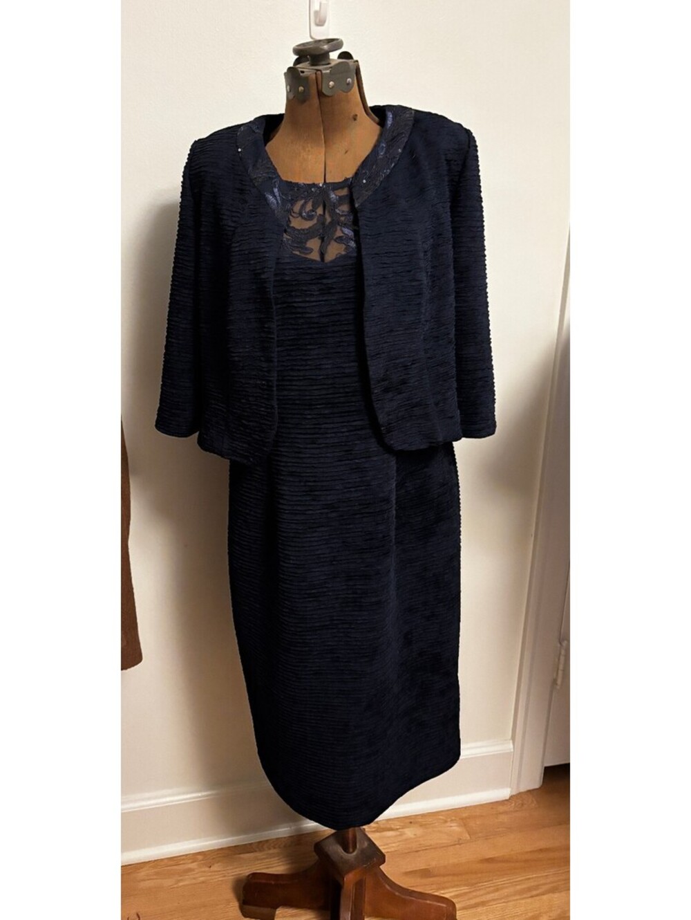 Maya Brooke Navy 2 Piece Jacket Dress Size 10 Lace Sequin Crinkle Formal (215)